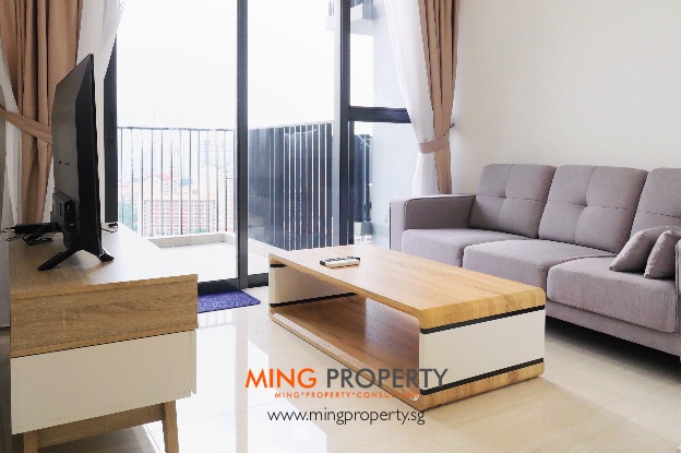 Sky Vue 2-bedroom apartment living room